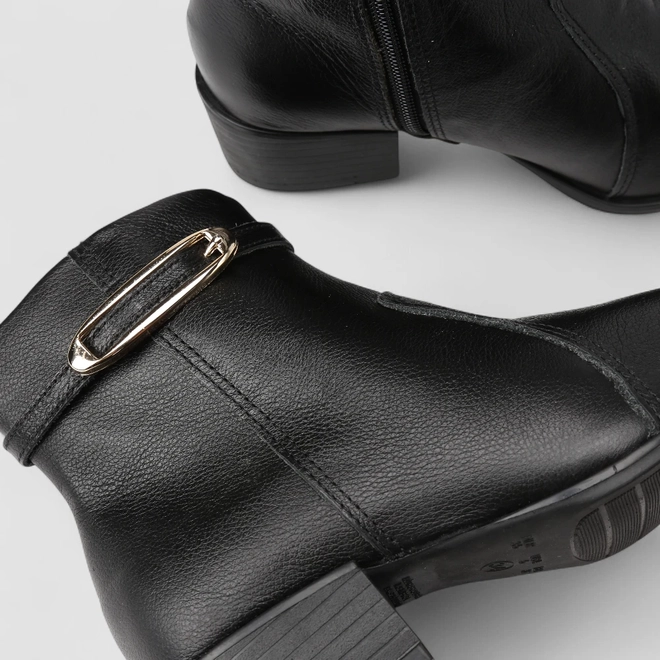 Ankle Boot Feminina Bebecê Em Couro Fivela Preto