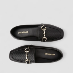 Mocassim Feminino Penélope Tressê Enfeite Metálico Preto