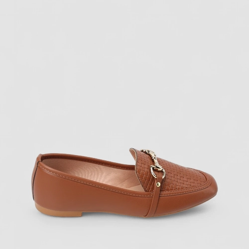 Mocassim Feminino Penélope Tressê Enfeite Metálico Marrom