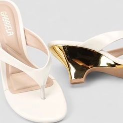 Tamanco Feminino Gabriela Salto Estilizado Dourado Off White