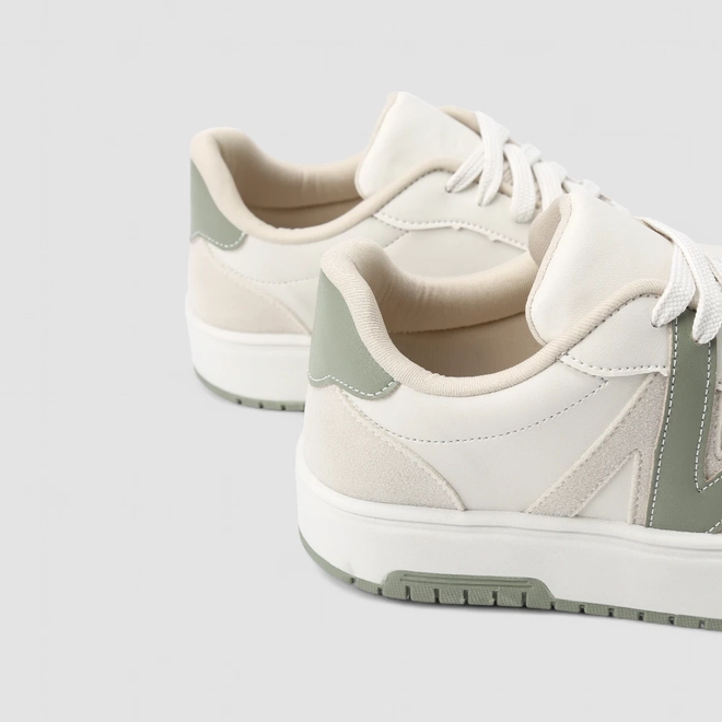 Tênis Casual Feminino Gabriela Recortes Camurça Off-White & Verde