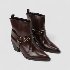 Ankle Boot Feminina Gabriela Salto Bloco Fivela Detalhe Rebite Marrom