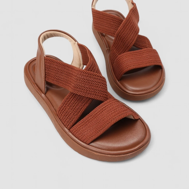 Sandália Feminina Modare Ultraconforto Tiras Cruzadas Elástico Marrom