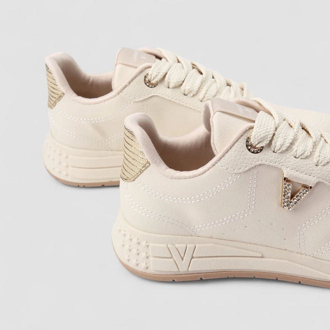 Tênis Casual Feminino Via Marte Detalhe Brilho Off White