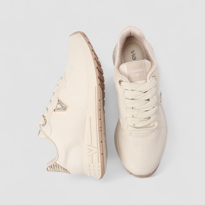 Tênis Casual Feminino Via Marte Detalhe Brilho Off White