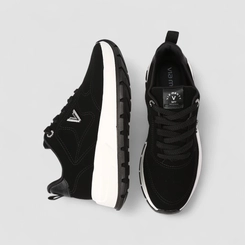 Tênis Chunky Feminino Via Marte Detalhe Pedraria Preto