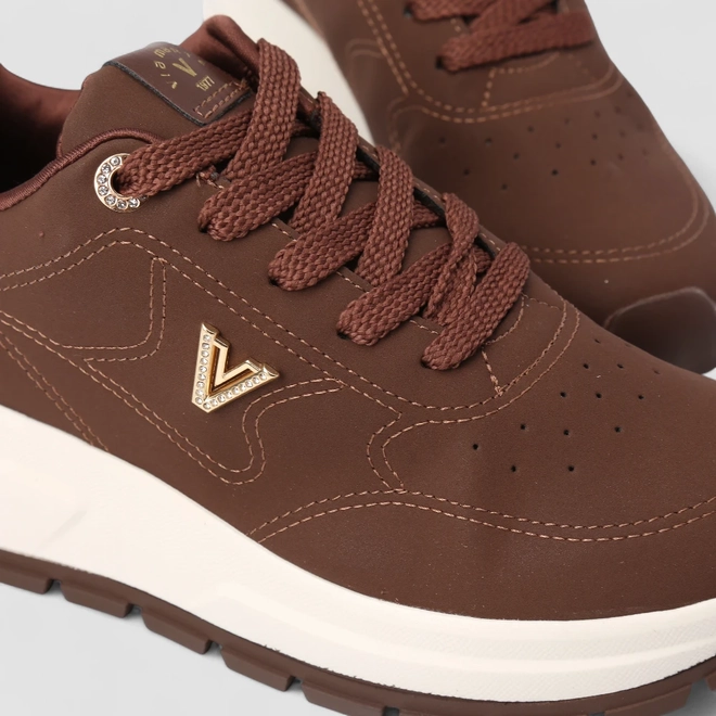 Tênis Chunky Feminino Via Marte Detalhe Pedraria Marrom