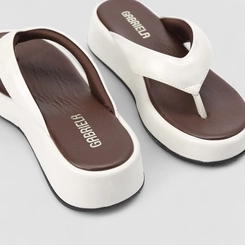 Tamanco Feminino Gabriela Off White