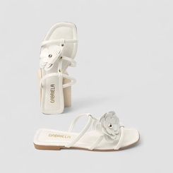 Rasteira Feminina Gabriela Detalhe Tachas & Flor Off White