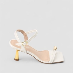 Sandália Feminina Gabriela Salto Flare Dourado Detalhe Bold Off White