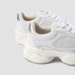 Tênis Casual Feminino Gabriela Recortes Metalizado Branco