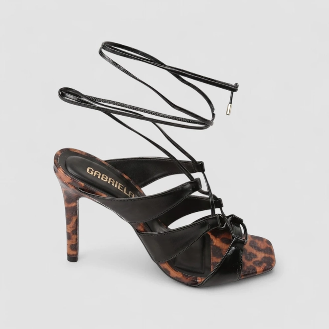 Sandália Feminina Gabriela Amarração Animal Print Onça Preto