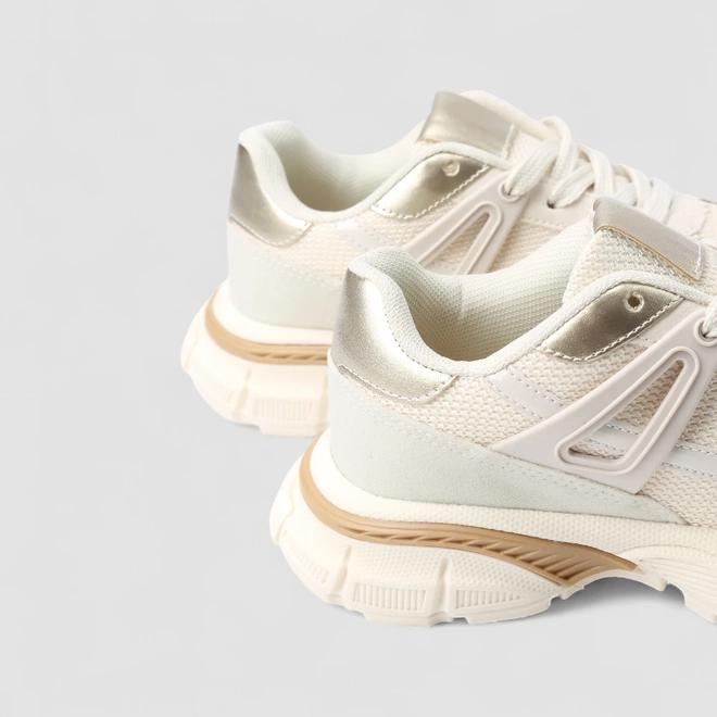 Tênis Casual Feminino Gabriela Detalhe Metalizado Off White