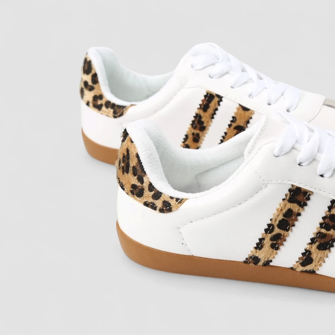Tênis Casual Feminino Penelope Detalhe Recorte Onça Branco