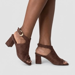 Peep Toe Slingback Feminino Gabriela Fivela Camurça Marrom