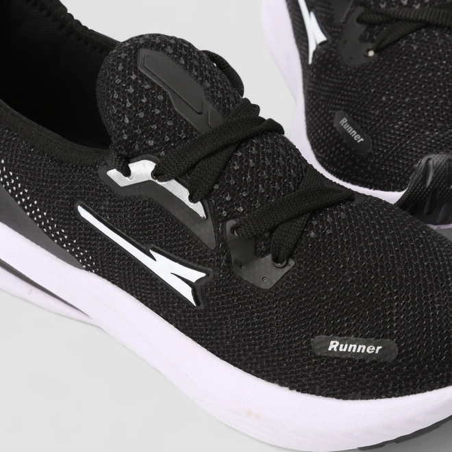 Tênis Esportivo Masculino Vertus Runner Preto & Branco