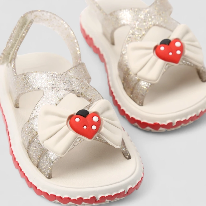 Sandália Bebê Zaxy Glitter Joaninha Coração Creme