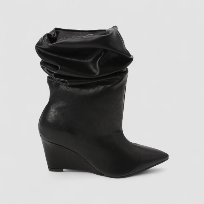 Bota Slouchy Feminina Gabriela Drapeada Salto Anabela Preta