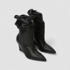 Bota Slouchy Feminina Gabriela Drapeada Salto Anabela Preta