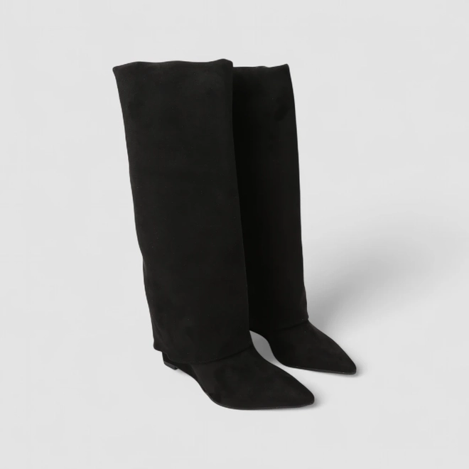 Bota Feminina Gabriela Cano Alto Camurça Detalhe Capa Preto