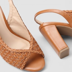 Peep Toe Feminino Gabriela Ráfia Recorte Estilizado Caramelo