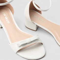 Sandália Feminina Penélope Salto Bloco Laço Off White