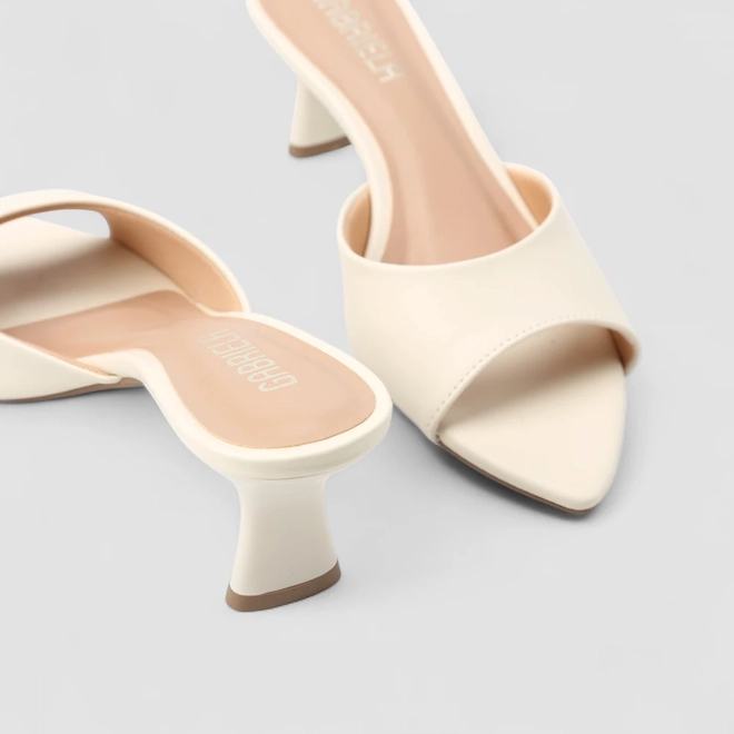 Tamanco Feminino Gabriela Salto Geométrico Off White