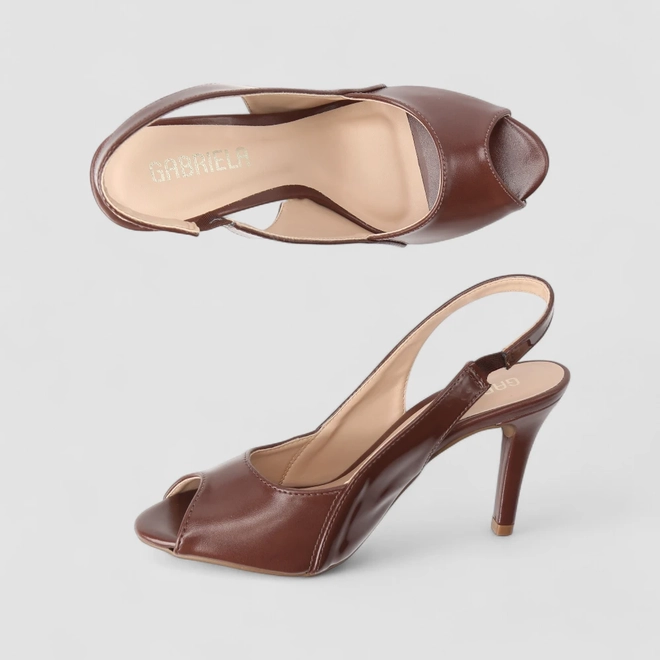 Peep Toe Slingback Feminino Gabriela Verniz Marrom
