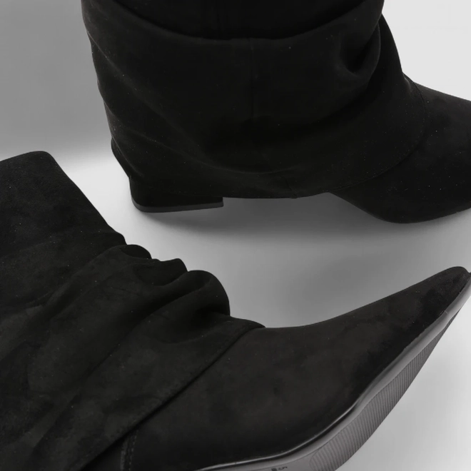 Bota Slouchy Feminina Gabriela Drapeada Detalhe Capa Preto