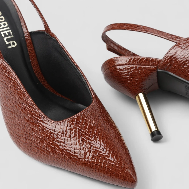 Scarpin Slingback Feminino Gabriela Salto Metálico Textura Cobra Marrom