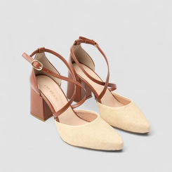 Scarpin Feminino Penélope Salto Bloco Tiras Cruzadas Caramelo & Bege