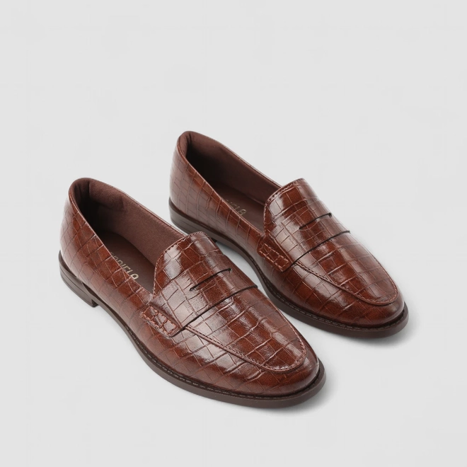 Mocassim Feminino Gabriela Textura Croco Verniz Marrom