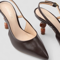 Scarpin Slingback Feminino Gabriela Salto Pedraria Marrom