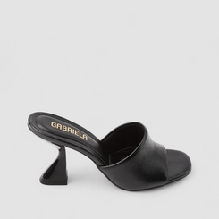 Tamanco Feminino Gabriela Salto Flare Tira Larga Preto