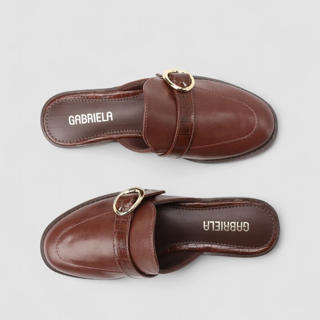 Mule Feminina Gabriela Detalhe Croco Fivela Marrom