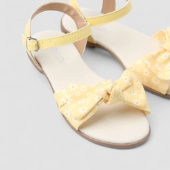 Sandália Infantil Gabrielinha Detalhe Laço Margaridas Amarelo
