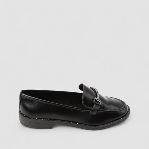Mocassim Feminino Gabriela Detalhe Metálico Rebite Preto