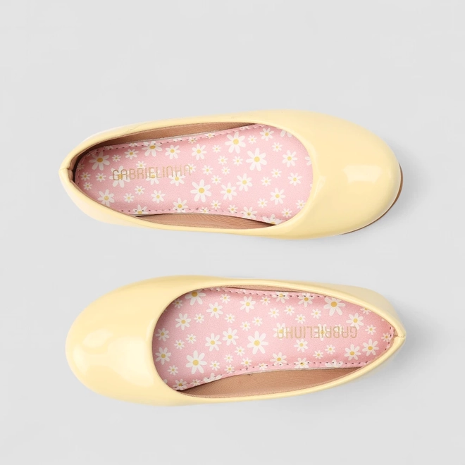 Sapatilha Infantil Gabrielinha Verniz Estampa Floral Amarela