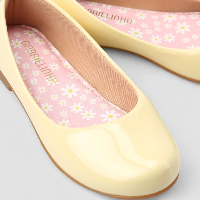 Sapatilha Infantil Gabrielinha Verniz Estampa Floral Amarela