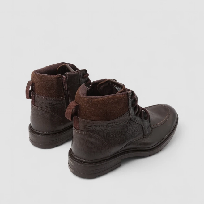 Bota Masculina Bow River Couro Zíper Detalhe Camurça Marrom