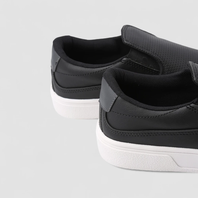 Slip On Masculino Woche Calce Fácil Perfuros Preto