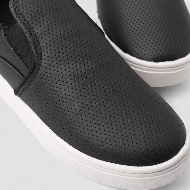 Slip On Masculino Woche Calce Fácil Perfuros Preto