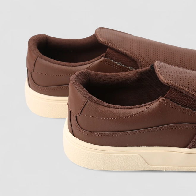 Slip On Masculino Woche Perfuros Marrom