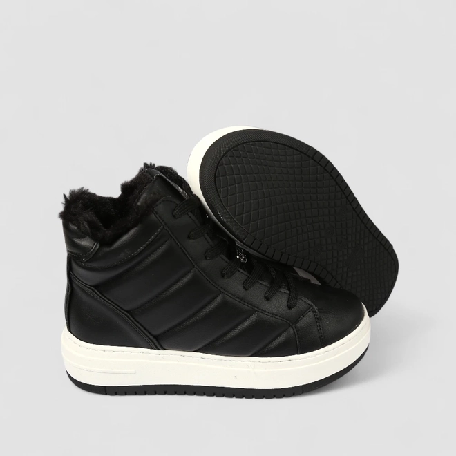 Tênis Casual Feminino Via Marte Acolchoado Peluciado Preto