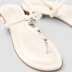 Sandália Rasteira Infantil Gabrielinha Tachas Off White