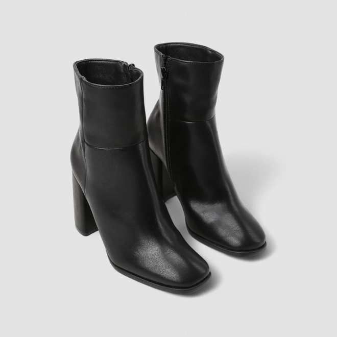 Ankle Boot Feminina Gabriela Salto Bloco Preto