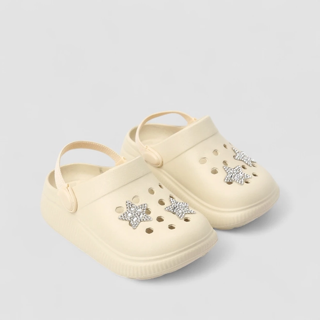 Babuche Infantil Molekinha Glitter Estrelas Brilhantes Off White