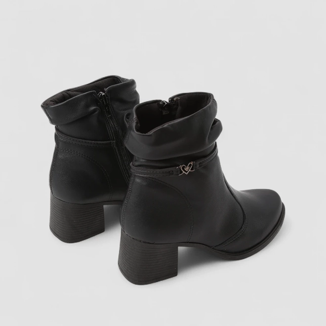Ankle Boot Feminina Mississipi Detalhe Coração Preto