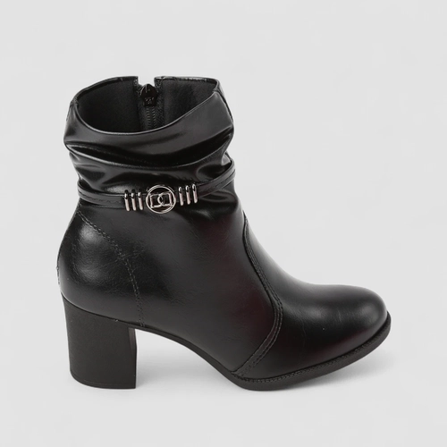 Bota Feminina Dakota Salto Bloco Drapeado Enfeite Metálico Preto