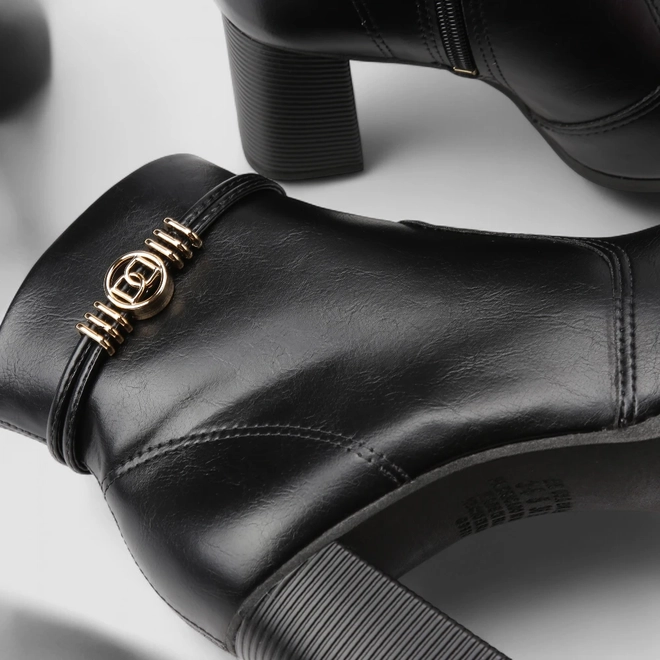 Ankle Boot Feminina Dakota Metálico Dourado Preto